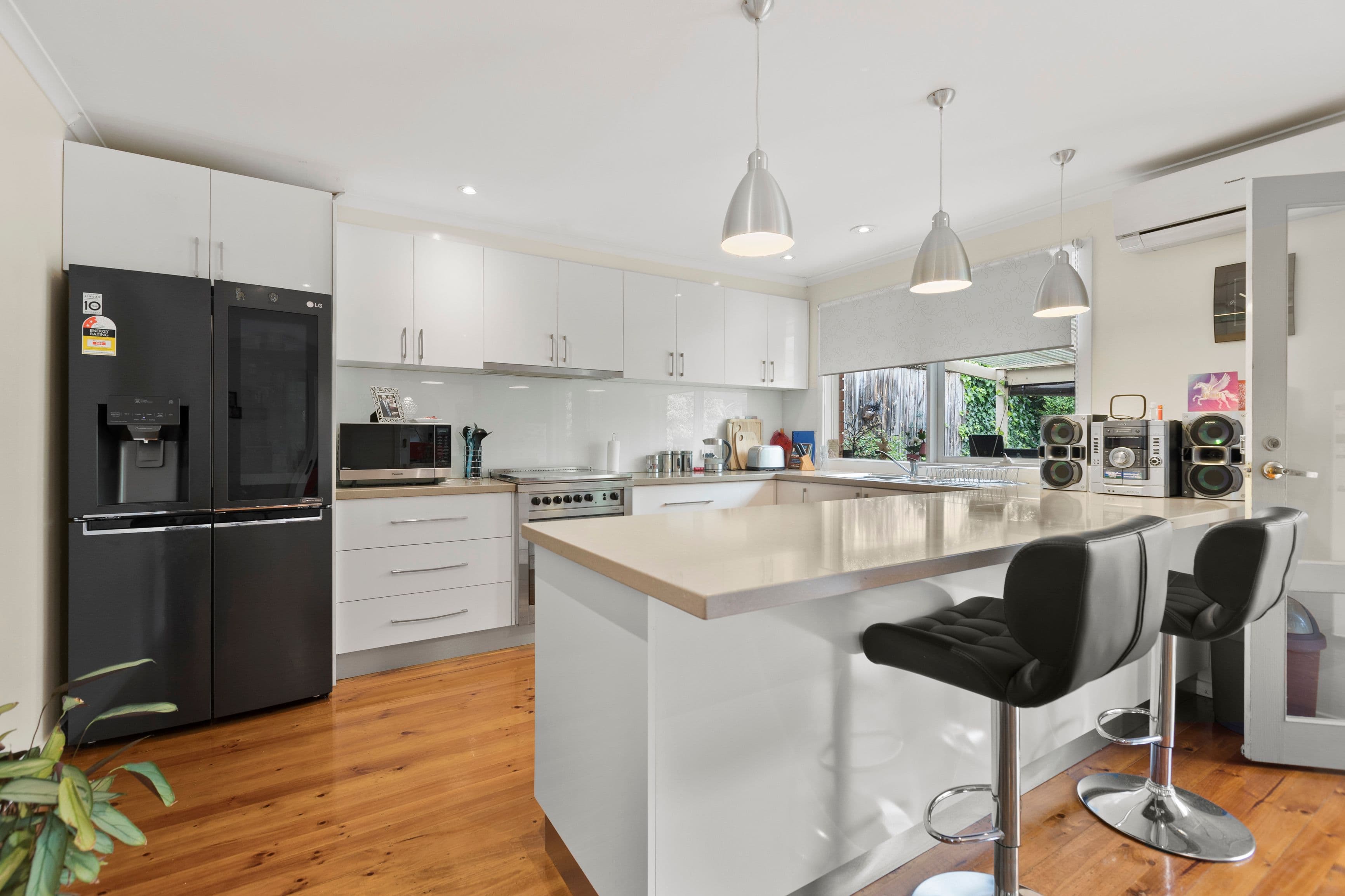 61 Raphael Crescent, Frankston VIC 3199, Frankston - Thumbnail 5