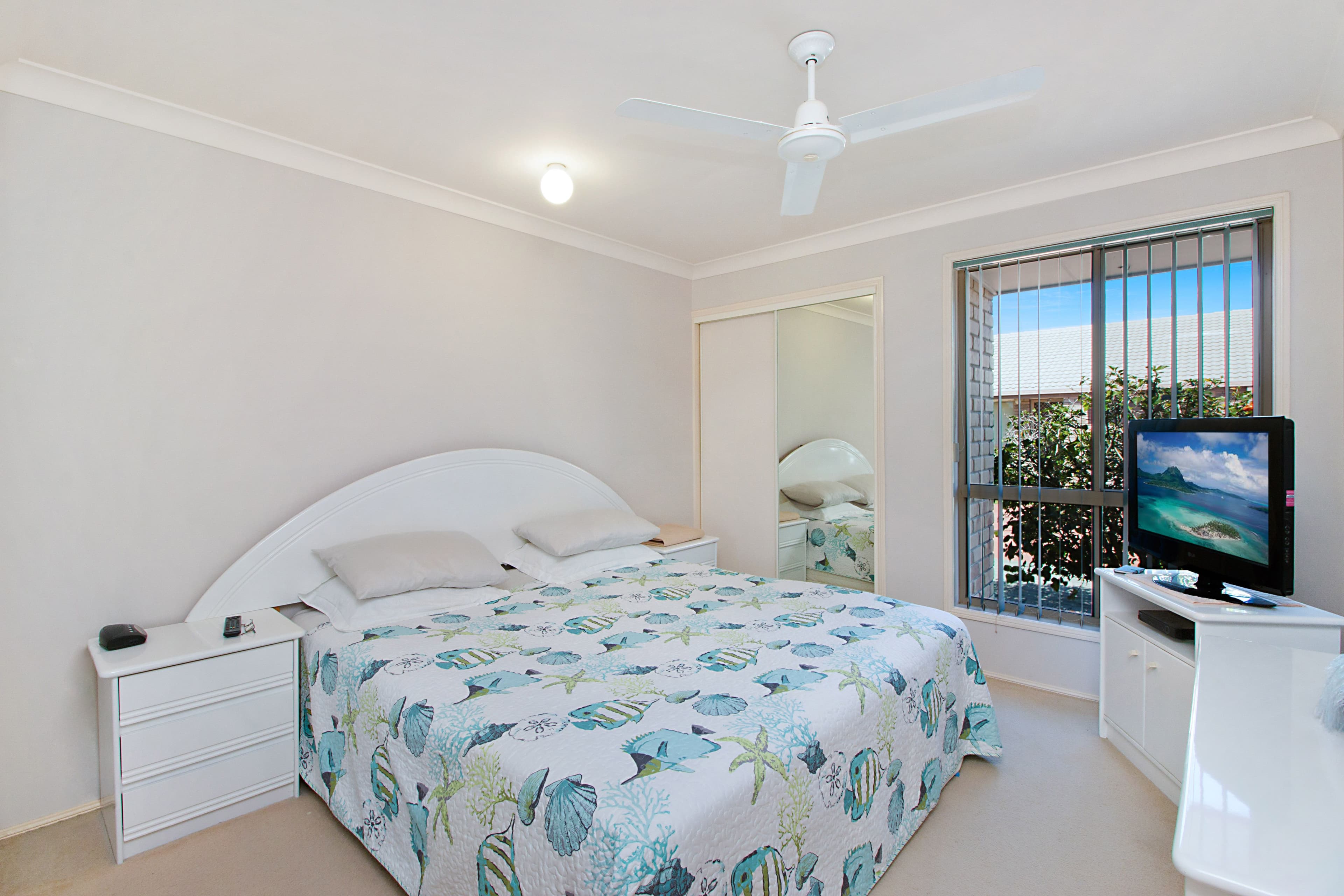 13 Kentia Crescent, Banora Point - Thumbnail 4
