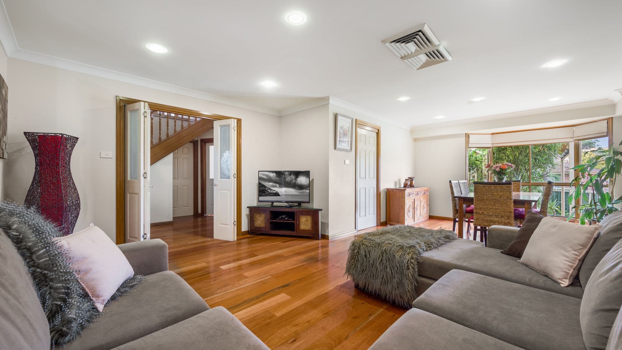 8 Kinchega Place, Bow Bowing NSW 2566, Bow Bowing - Thumbnail 2