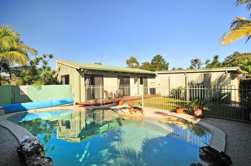 27 Bob Barnard Drive, TUGUN QLD 4224, Tugun - Thumbnail 2