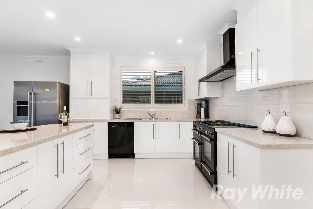 21 Warrington Avenue, Vermont South VIC 3133, Vermont South - Thumbnail 4