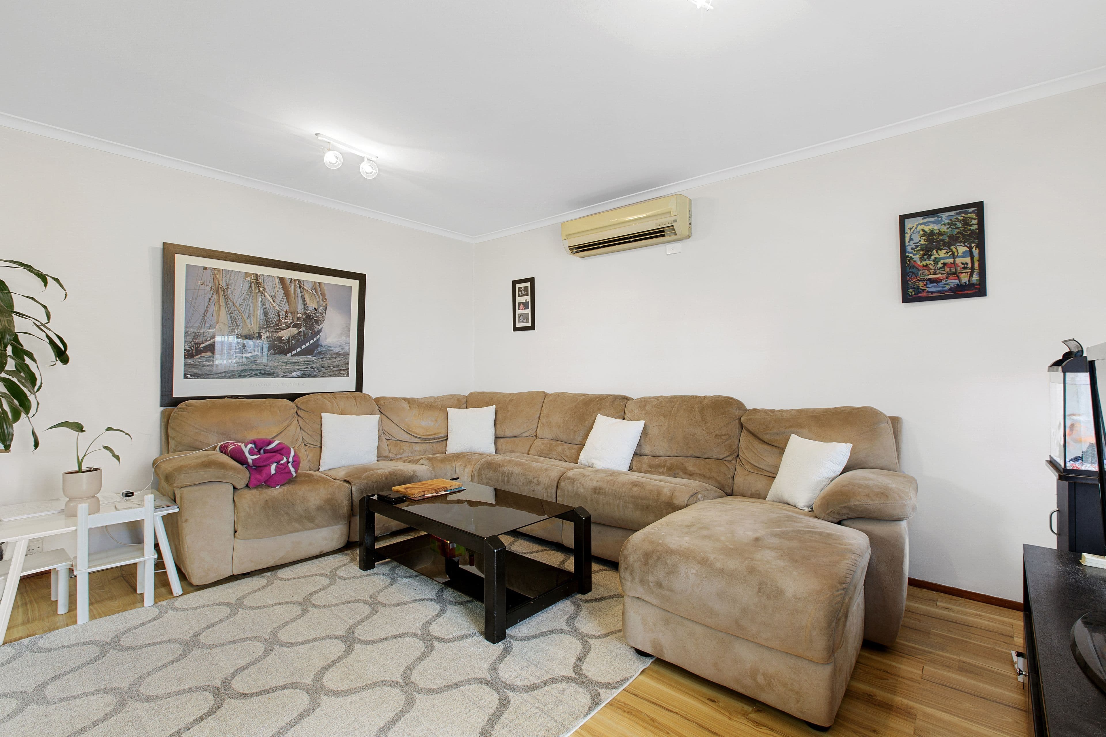 25 Bouvardia Crescent, Frankston North VIC 3200, Frankston North - Thumbnail 4