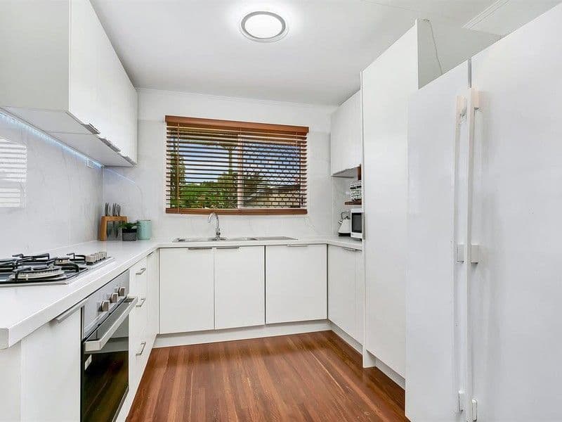 28 Enmore Street, Manoora QLD 4870, Manoora - Thumbnail 3