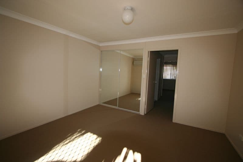 28  Stackpole Street, WISHART QLD 4122, Wishart - Thumbnail 7