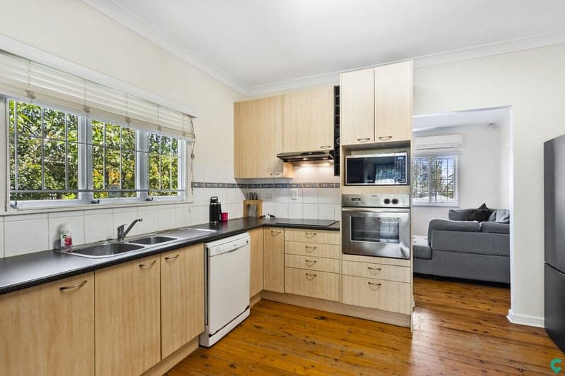 34 Leah Avenue, Salisbury - Thumbnail 8