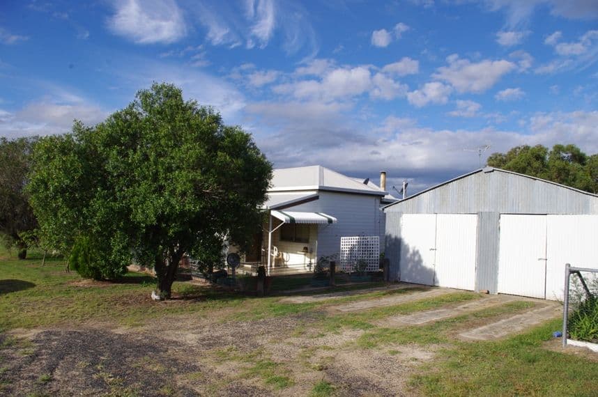 22 Dudley Street, ASHFORD NSW 2361, Ashford - Thumbnail 2
