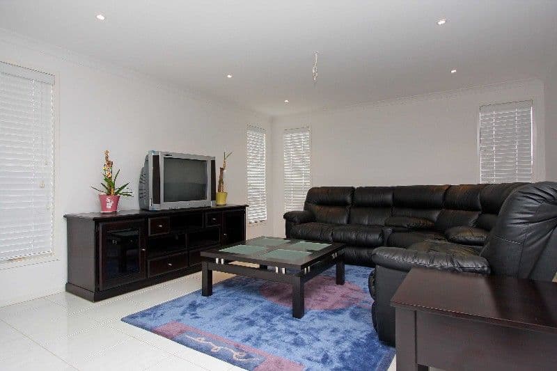 15 Woollahara Parade, TAYLORS HILL VIC 3037, Taylors Hill - Thumbnail 6