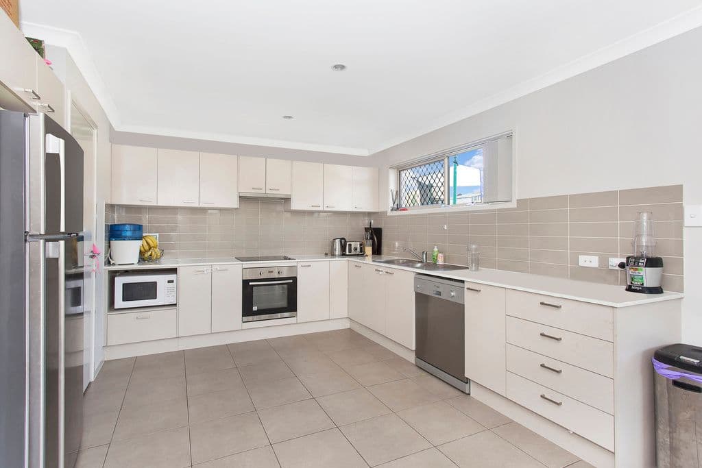 18 Sullivan Street, Dakabin QLD 4503, Dakabin - Thumbnail 2