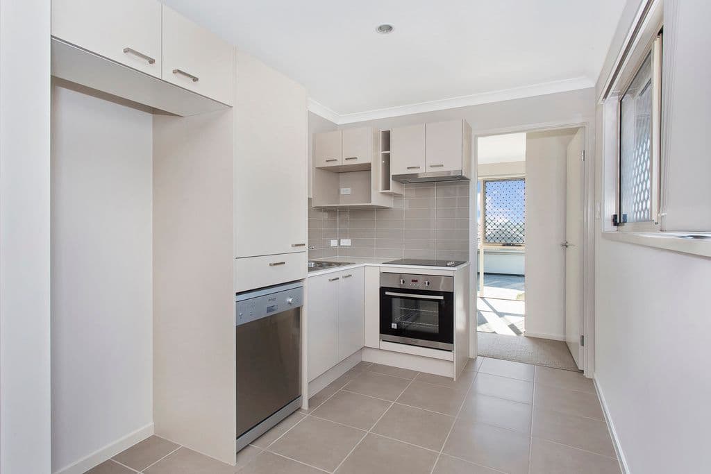 18 Sullivan Street, Dakabin QLD 4503, Dakabin - Thumbnail 3
