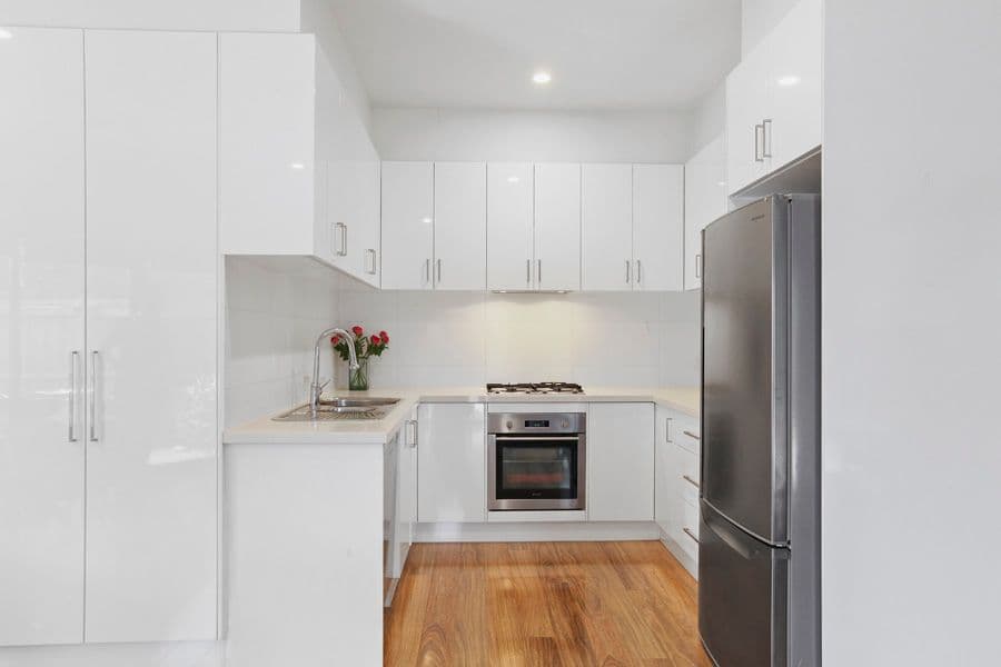 9 Conifer Avenue, Brooklyn VIC 3012, Brooklyn - Thumbnail 3