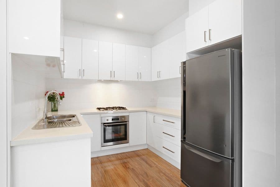 9 Conifer Avenue, Brooklyn VIC 3012, Brooklyn - Thumbnail 5