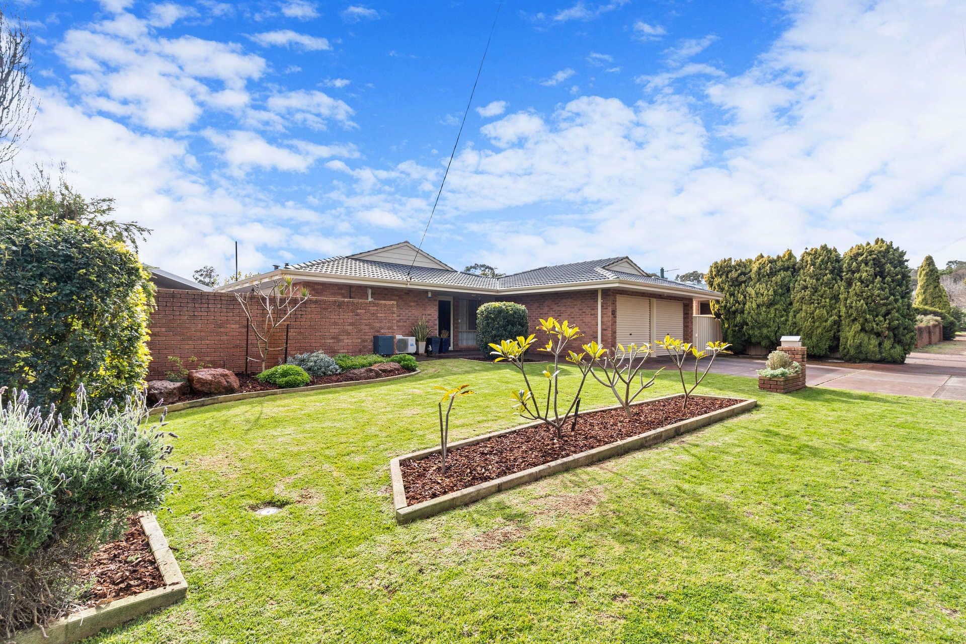 13 Broula Road, Kalamunda WA 6076, Kalamunda - Thumbnail 3