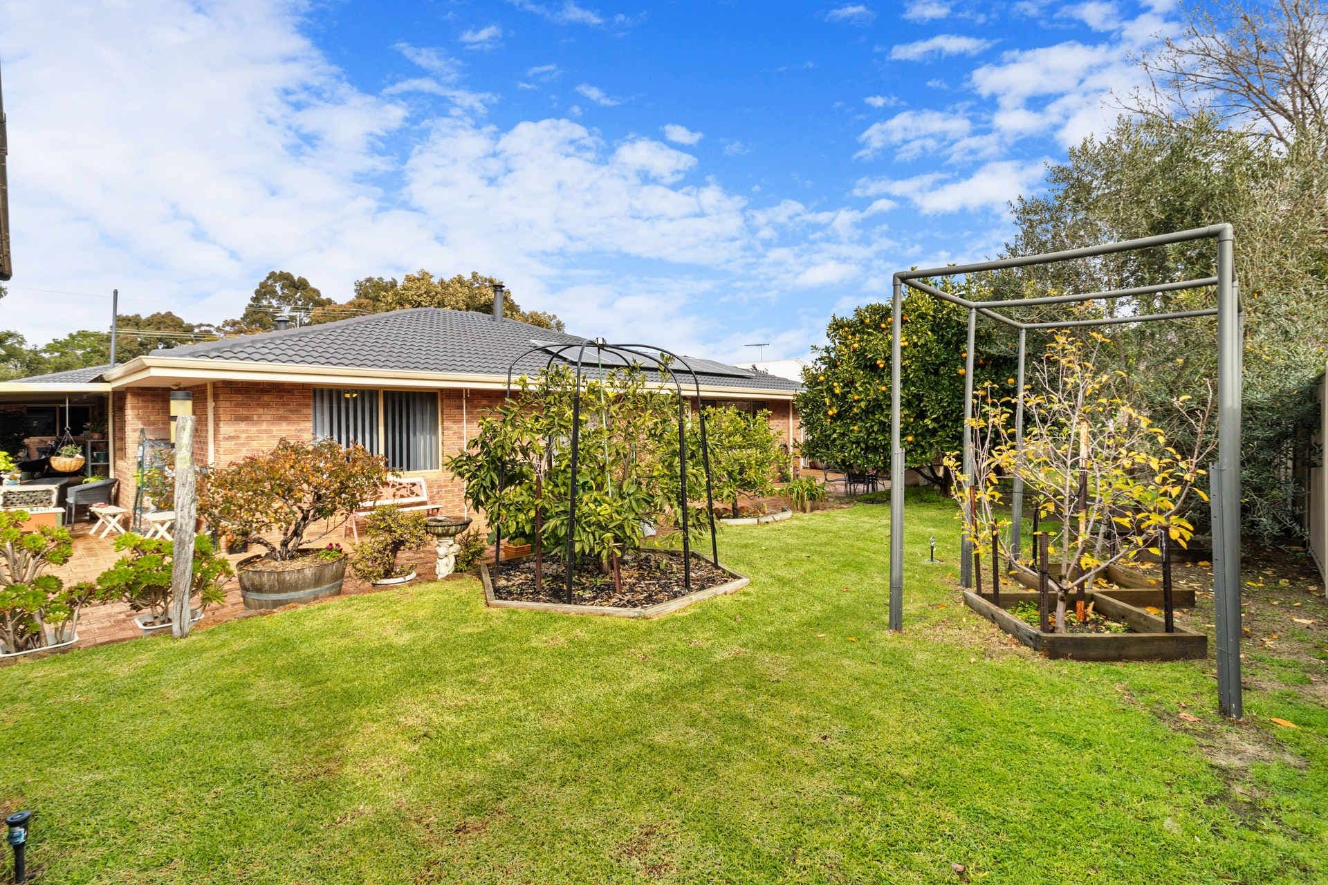 13 Broula Road, Kalamunda WA 6076, Kalamunda - Thumbnail 5