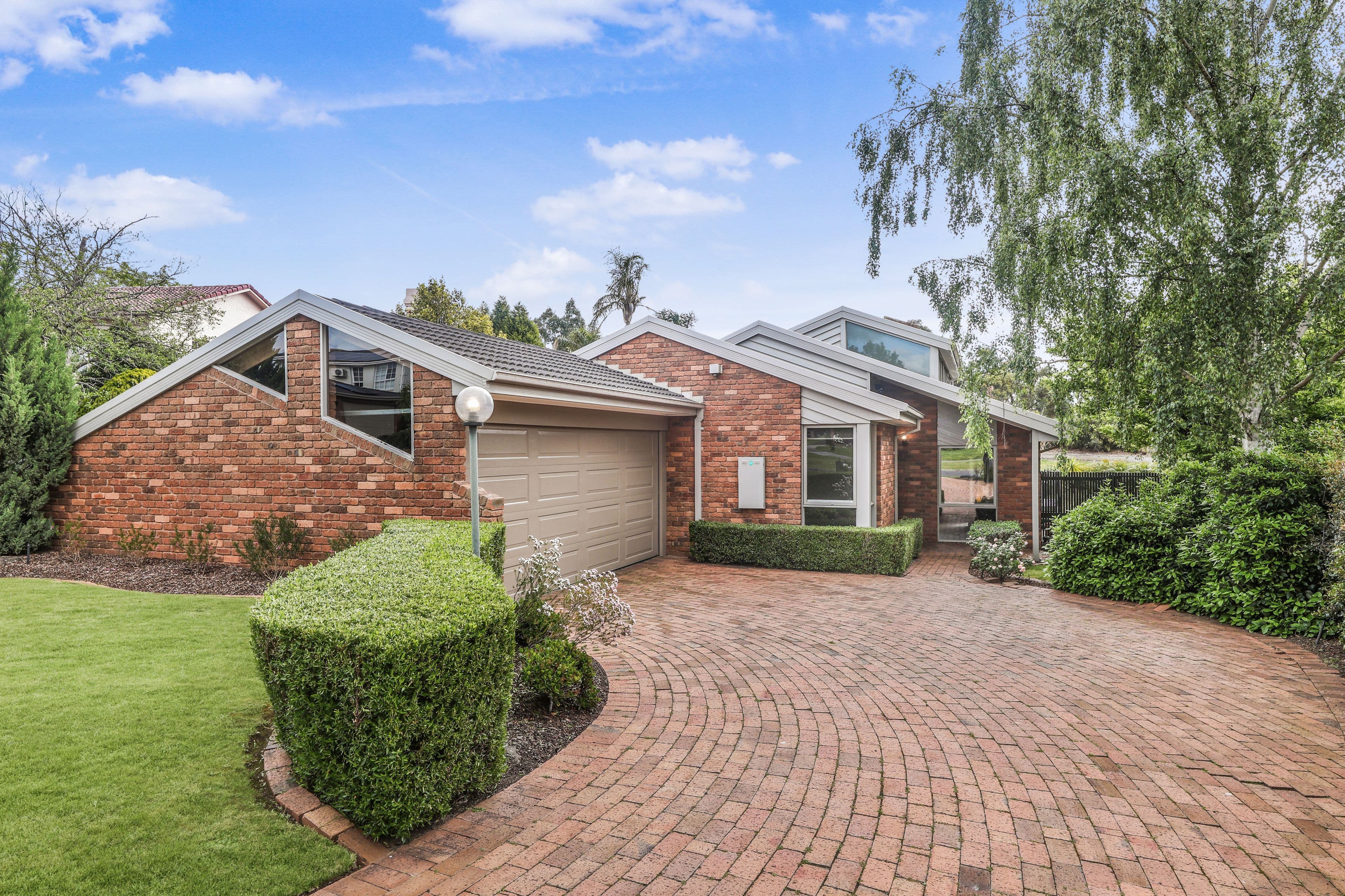 17 Jessica Close, Wantirna South VIC 3152, Wantirna South - Image 1