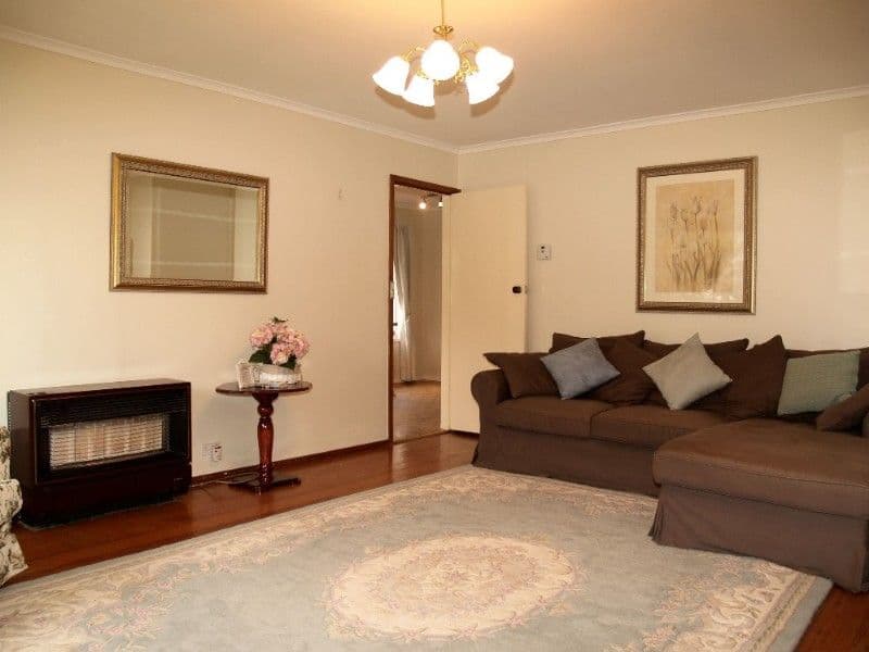 26 Russell Avenue, MOOROOLBARK VIC 3138, Mooroolbark - Thumbnail 4