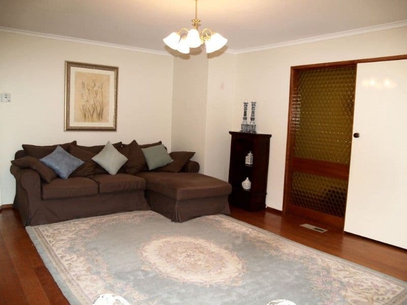 26 Russell Avenue, MOOROOLBARK VIC 3138, Mooroolbark - Thumbnail 5