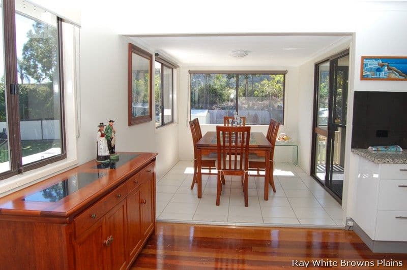 25 Bushmills Court, Hillcrest QLD 4118, Hillcrest - Thumbnail 3