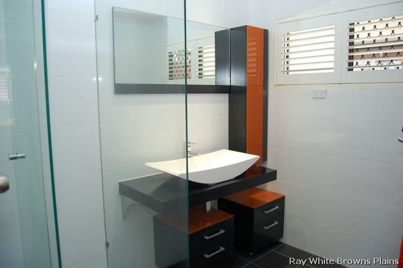 25 Bushmills Court, Hillcrest QLD 4118, Hillcrest - Thumbnail 4