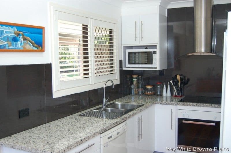 25 Bushmills Court, Hillcrest QLD 4118, Hillcrest - Thumbnail 5