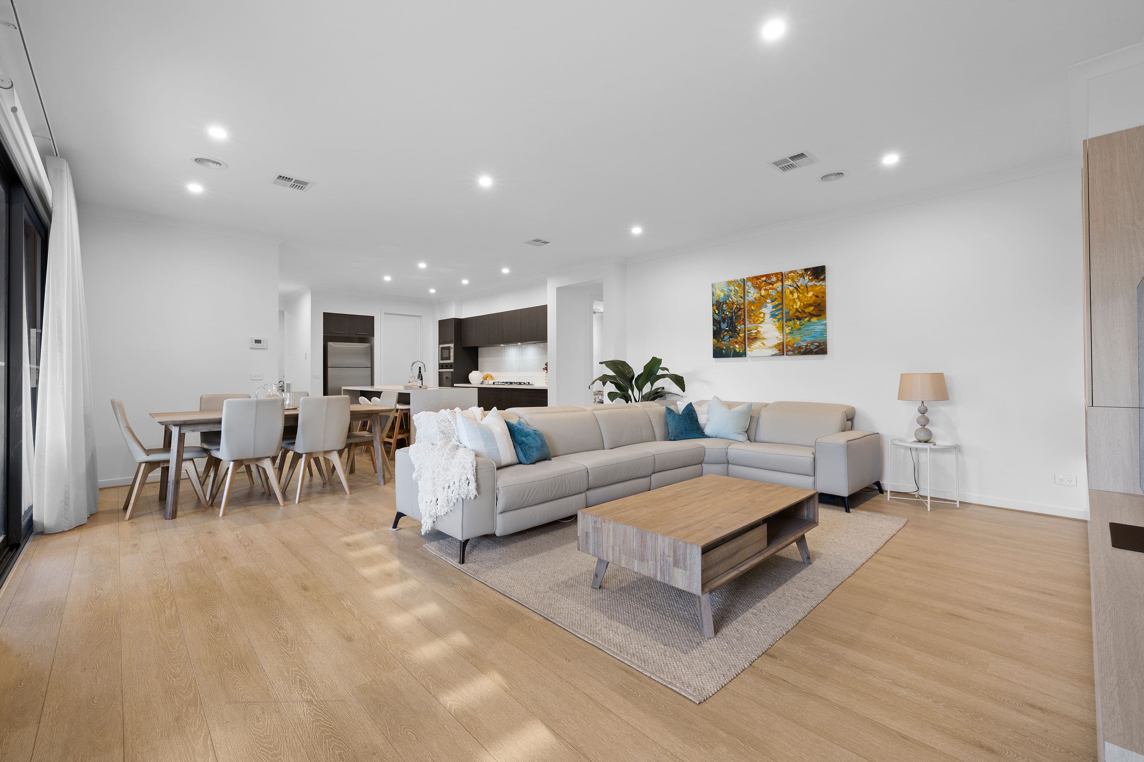 26 Norfolk Avenue, Wantirna South VIC 3152, Wantirna South - Thumbnail 3