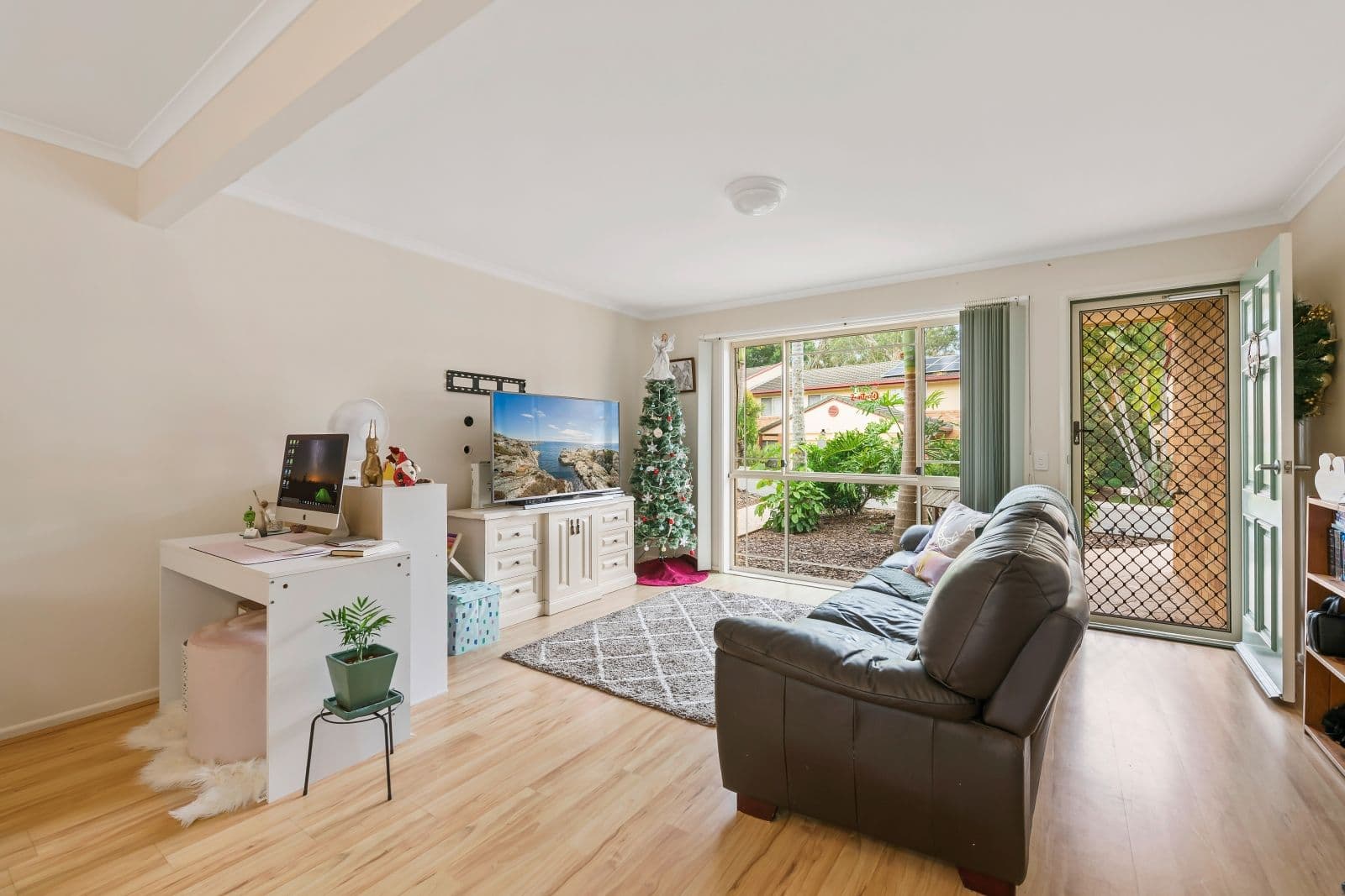 8 Lyon Street, Dicky Beach QLD 4551, Dicky Beach - Thumbnail 2