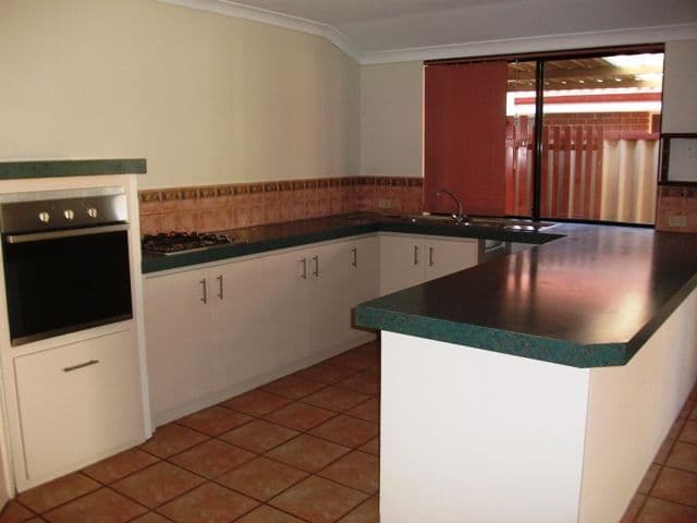 10 Skipjack Way, WARNBRO WA 6169, Warnbro - Thumbnail 2