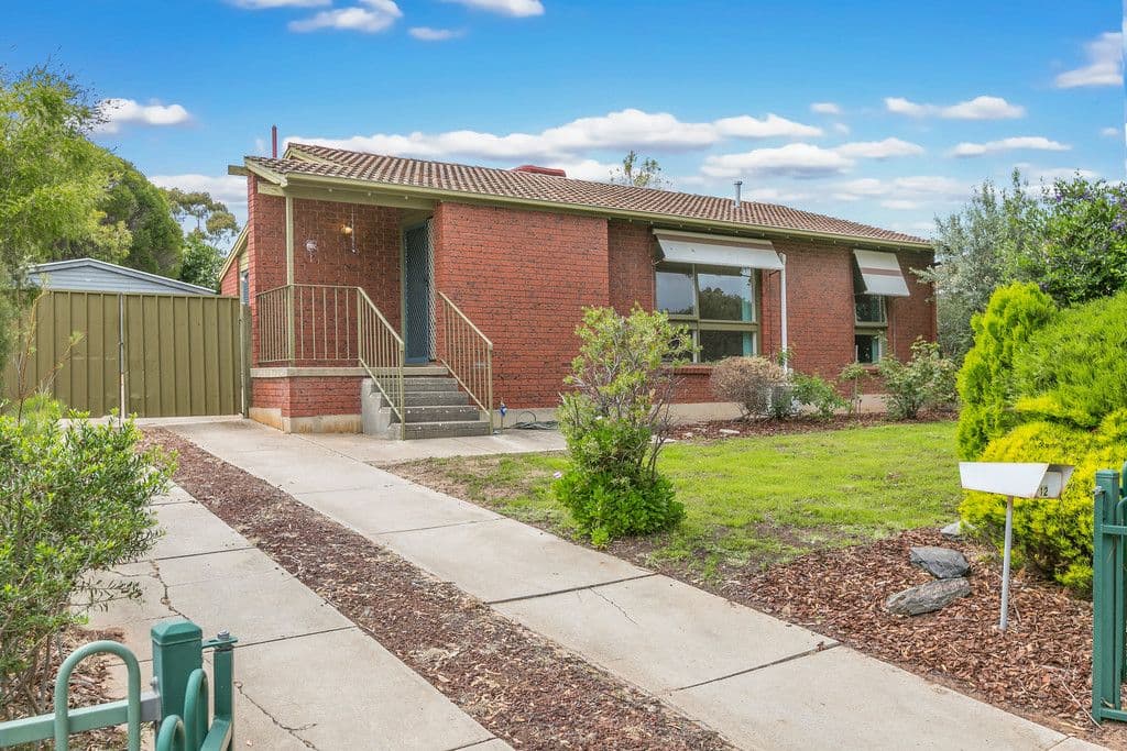 12 Simeon Crescent, Morphett Vale SA 5162, Morphett Vale - Image 1