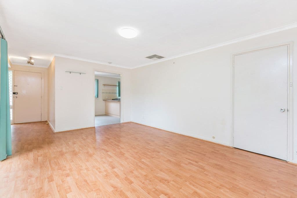 12 Simeon Crescent, Morphett Vale SA 5162, Morphett Vale - Thumbnail 5