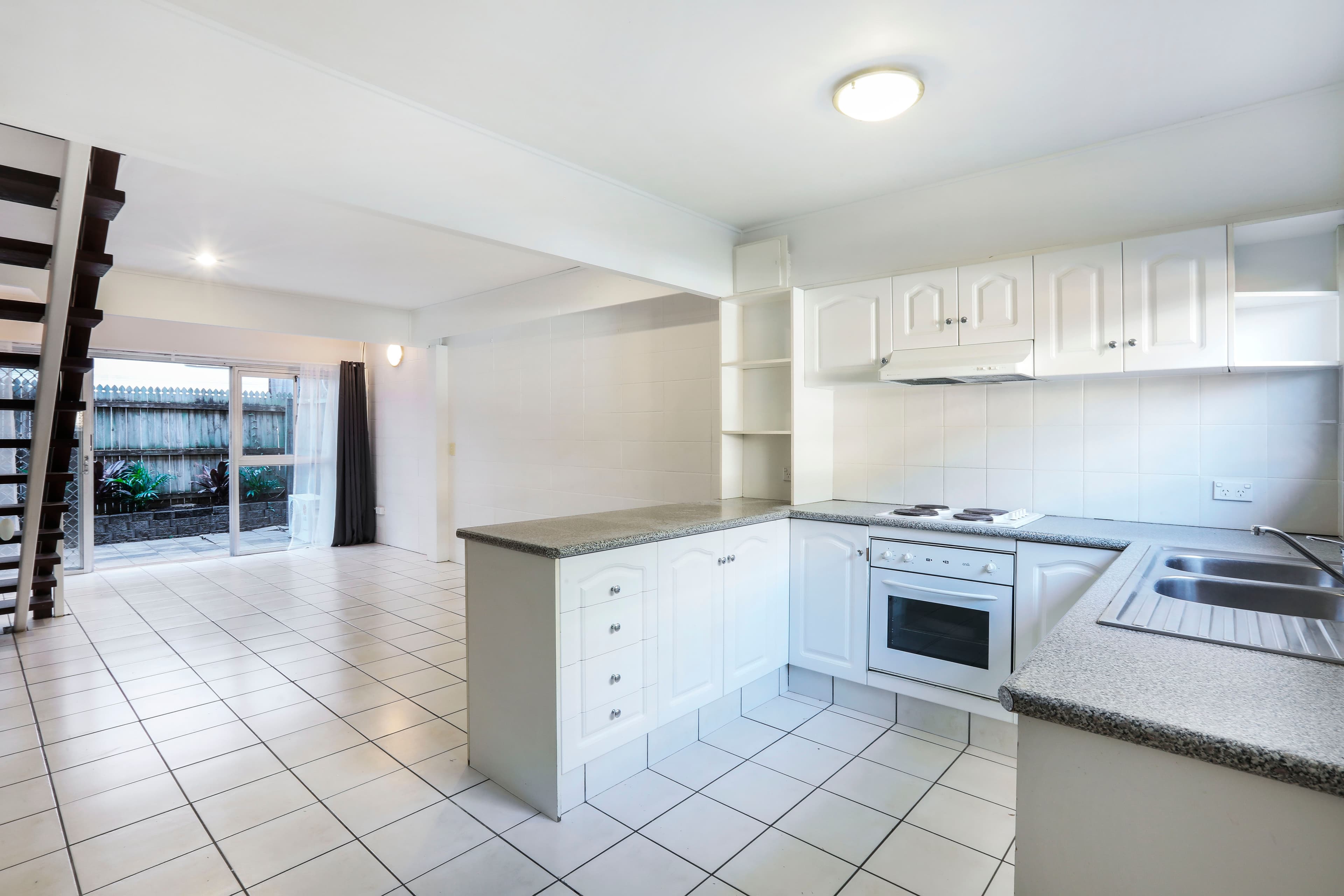 23 River Terrace, Surfers Paradise QLD 4217, Surfers Paradise - Thumbnail 2