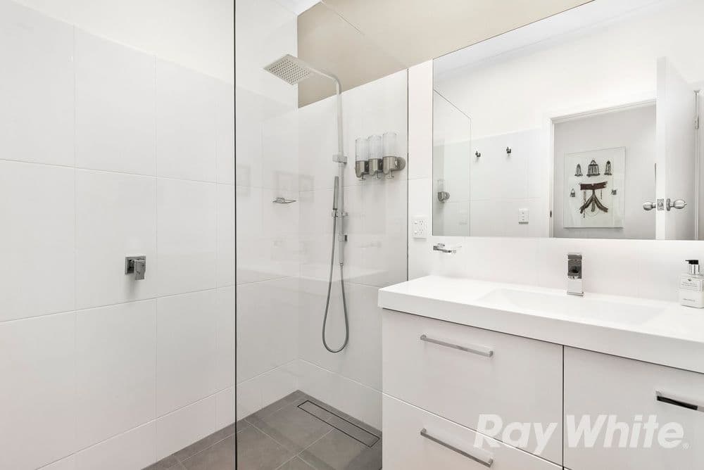 4 Kosciusko Court, Wheelers Hill VIC 3150, Wheelers Hill - Thumbnail 7