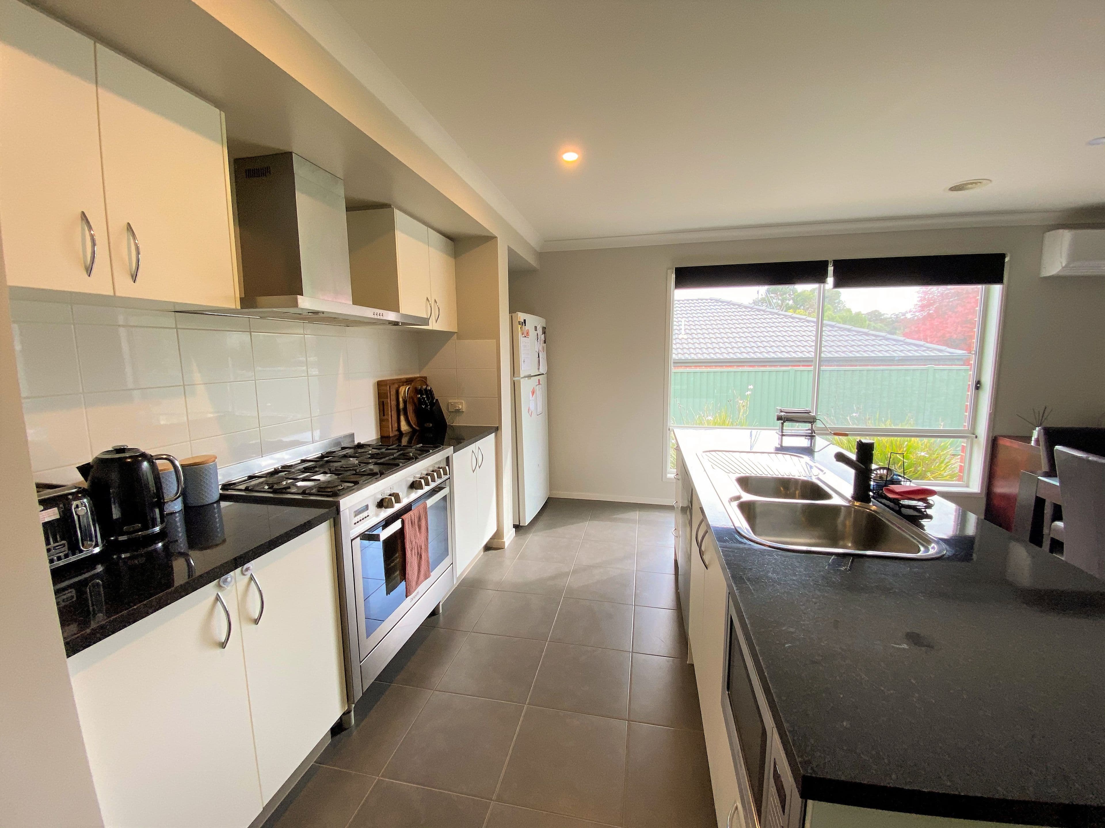 9 Middlin Street, Brown Hill VIC 3350, Brown Hill - Thumbnail 2