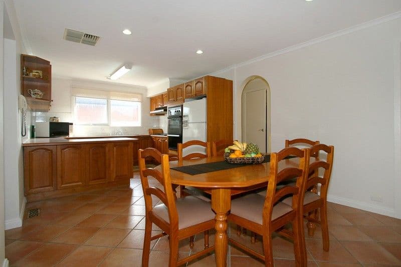 19 Rosemary Street, CHADSTONE VIC 3148, Chadstone - Thumbnail 4
