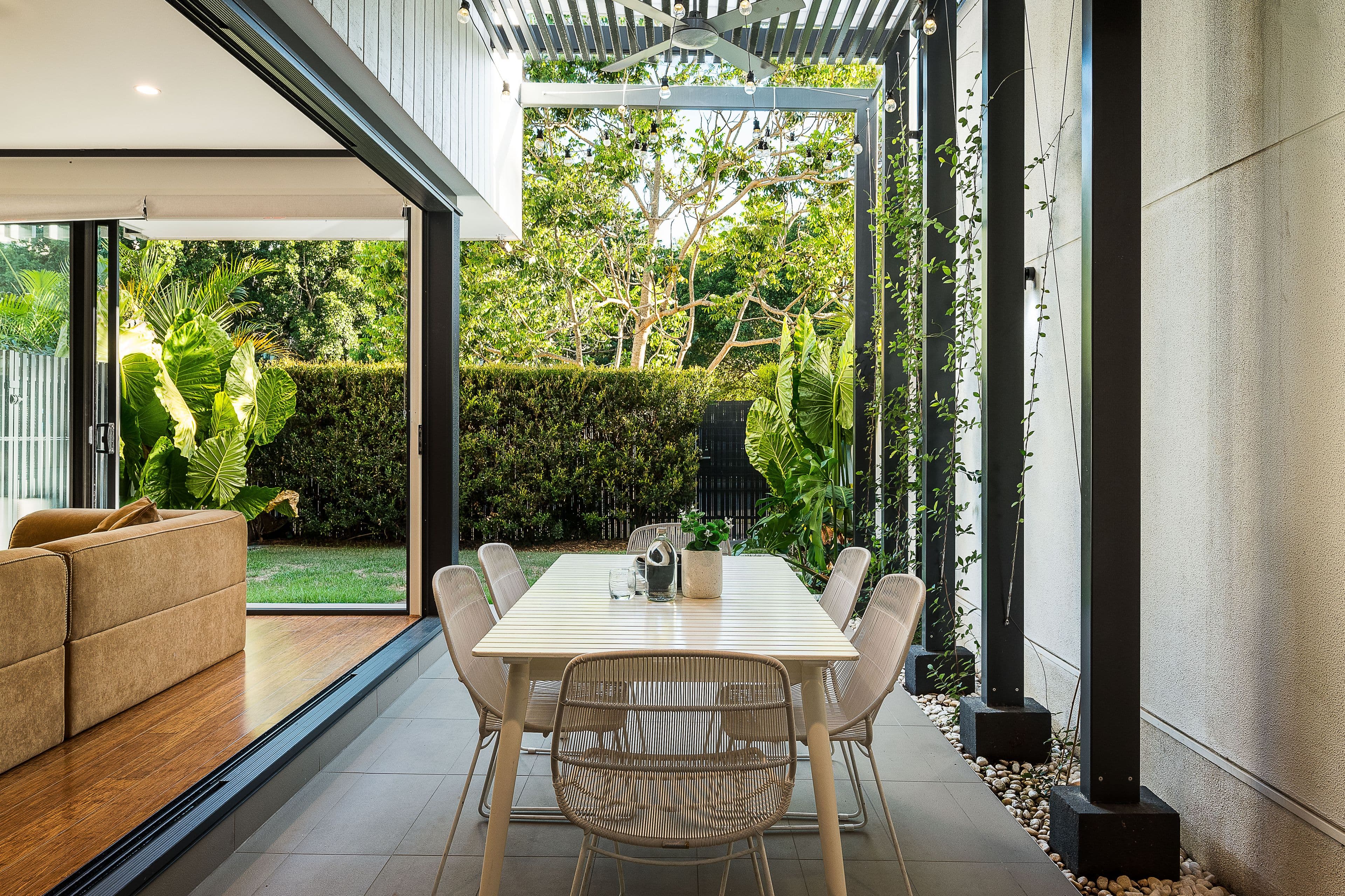 12 Parkside Circuit, Hamilton QLD 4007, Hamilton - Thumbnail 3