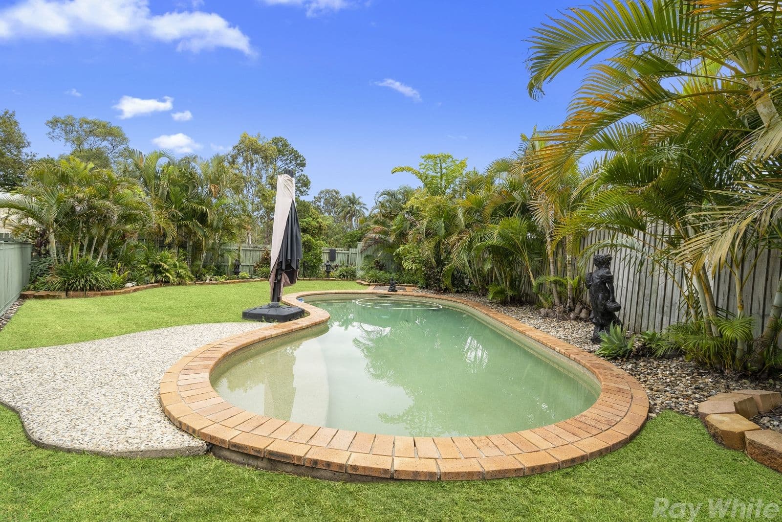 15 Huntington Court, Deception Bay QLD 4508, Deception Bay - Thumbnail 3