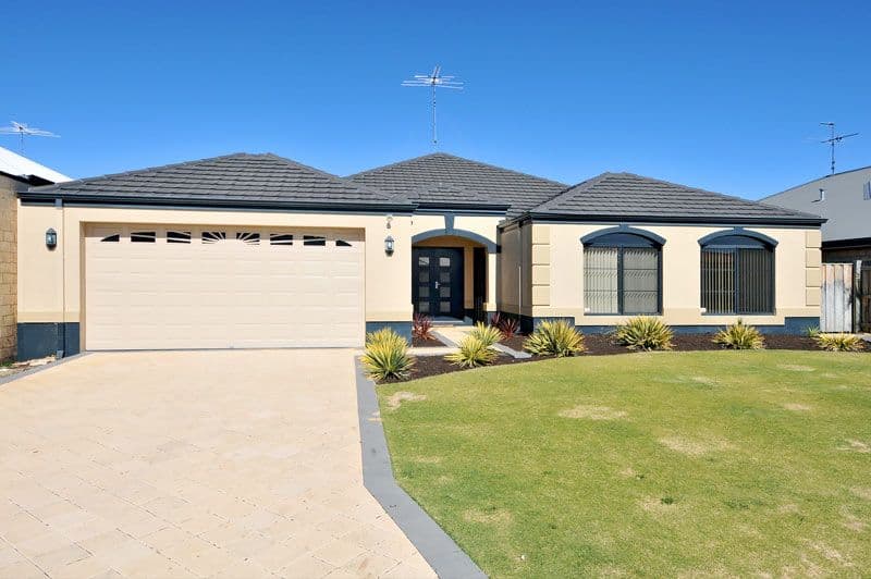 5 Binda Way, HALLS HEAD WA 6210, Halls Head - Thumbnail 2