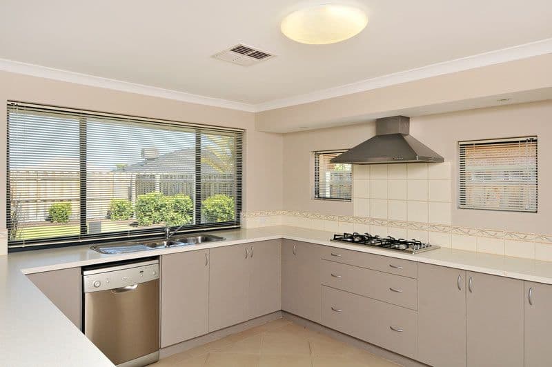 5 Binda Way, HALLS HEAD WA 6210, Halls Head - Thumbnail 6