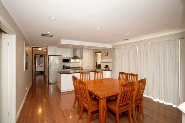 16 Ilex Street, LAKE ALBERT NSW 2650, Lake Albert - Thumbnail 7