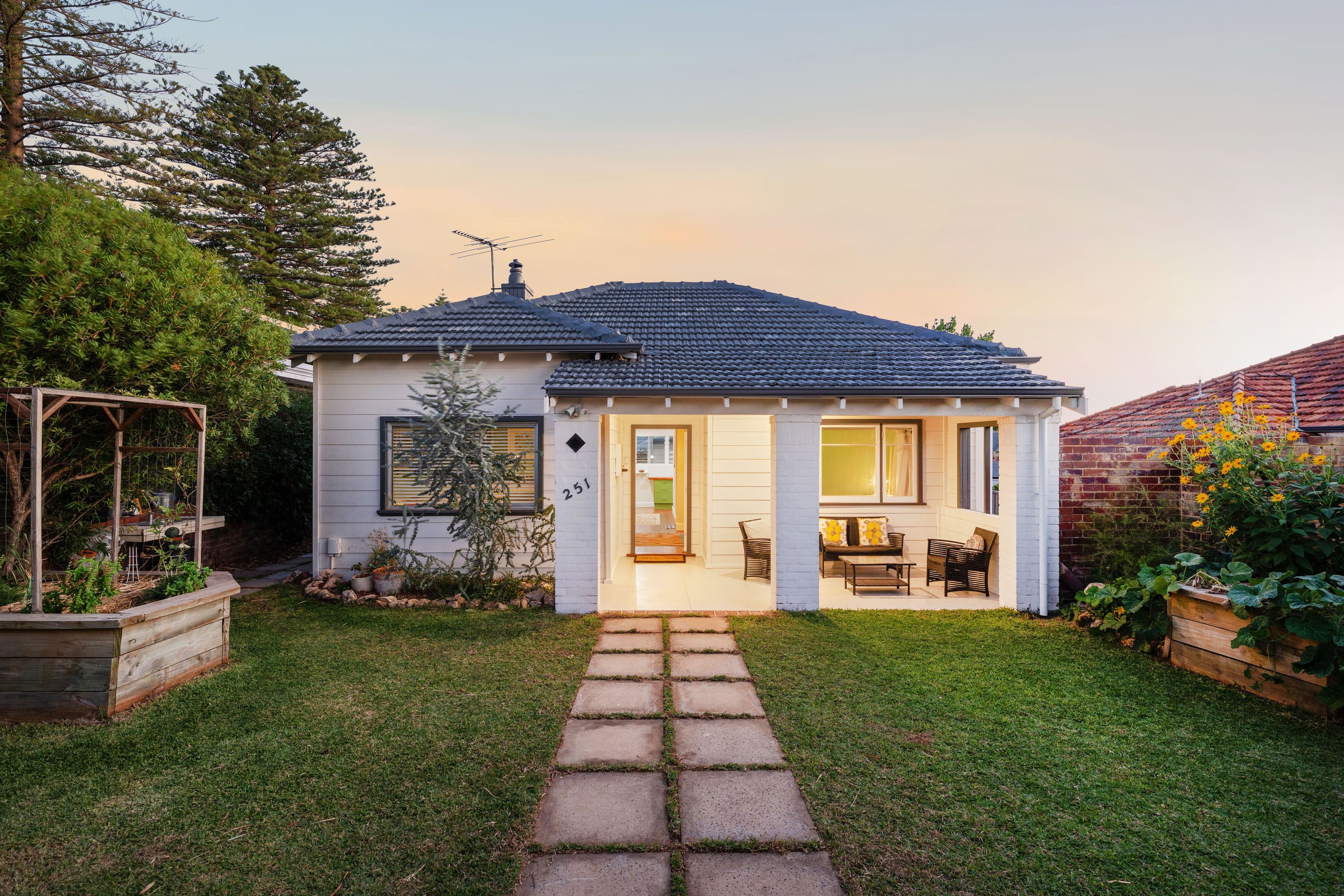 251 South Street, Beaconsfield WA 6162, Beaconsfield - Image 1