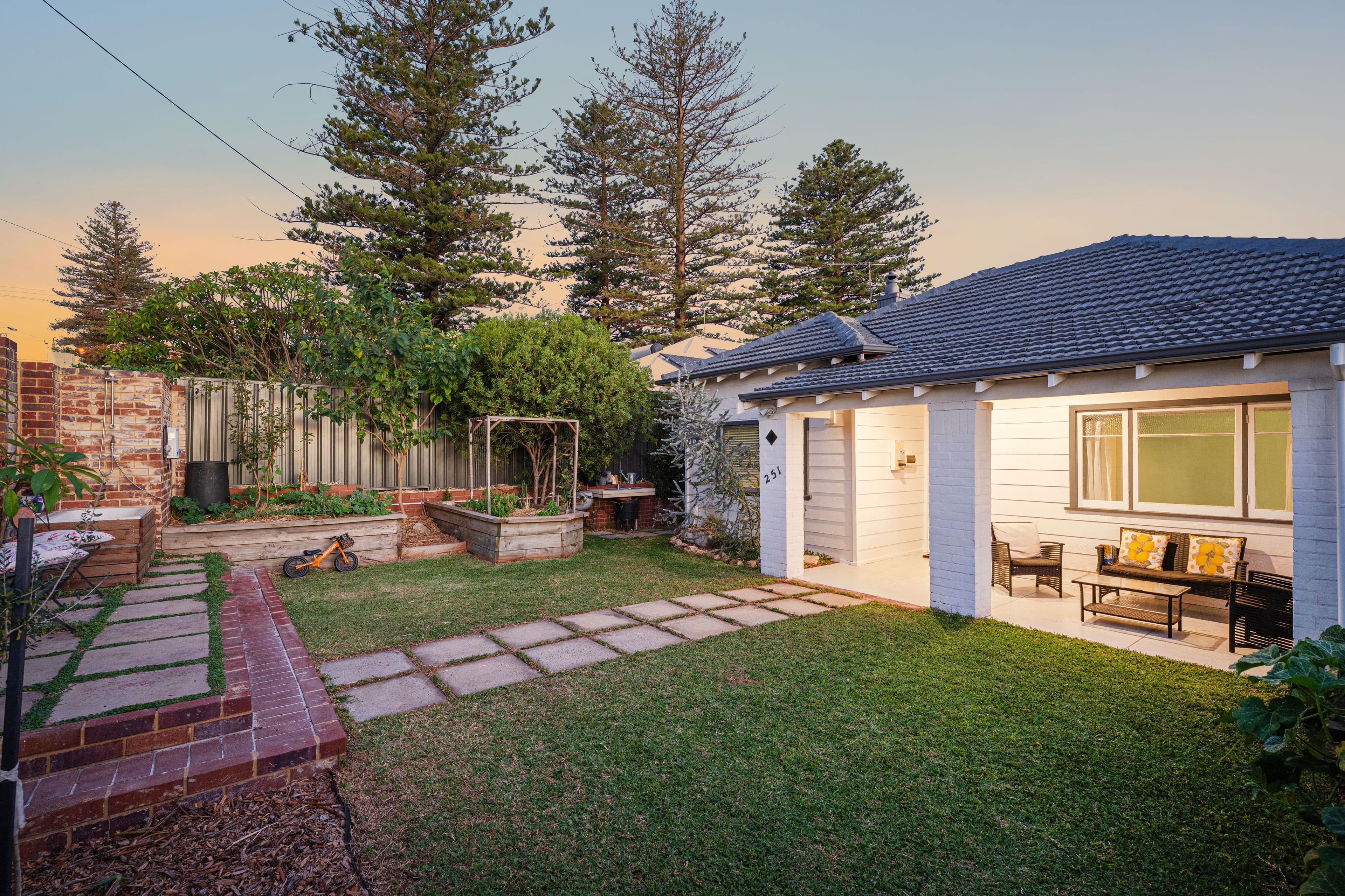 251 South Street, Beaconsfield WA 6162, Beaconsfield - Thumbnail 4