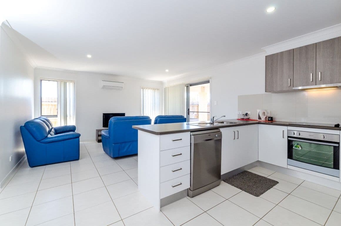 7 Avocet Road, Kirkwood QLD 4680, Kirkwood - Thumbnail 5