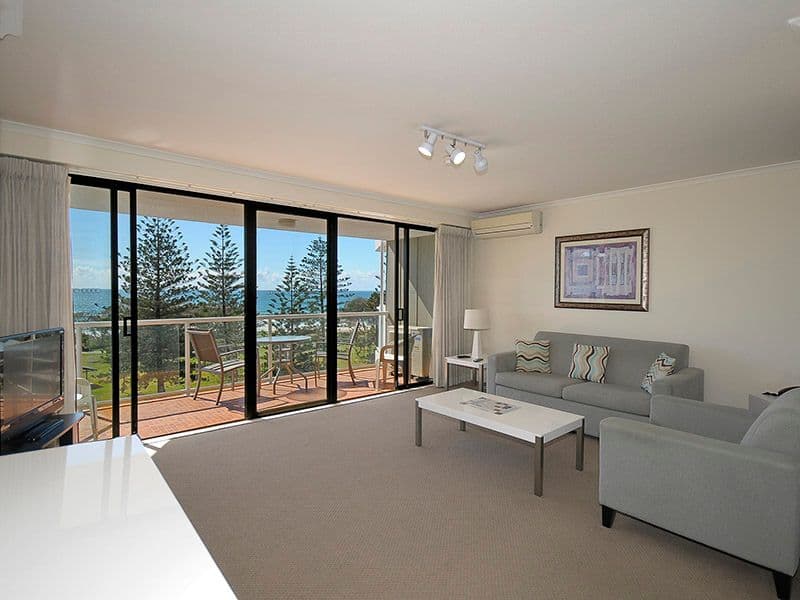 Apt 5-02 'South Pacific Plaza' 157 Old Burleigh Road, Broadbeach QLD 4218, Broadbeach - Thumbnail 4