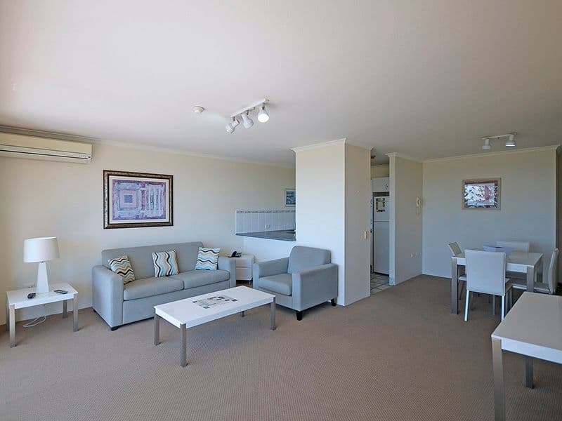 Apt 5-02 'South Pacific Plaza' 157 Old Burleigh Road, Broadbeach QLD 4218, Broadbeach - Thumbnail 7