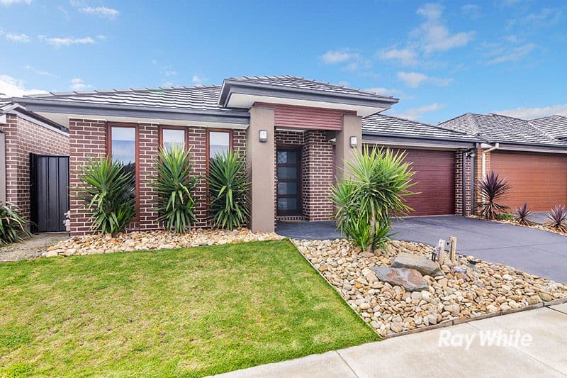 19 Gelderland Drive, Clyde North VIC 3978, Clyde North - Thumbnail 2