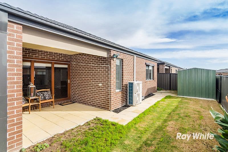 19 Gelderland Drive, Clyde North VIC 3978, Clyde North - Thumbnail 7