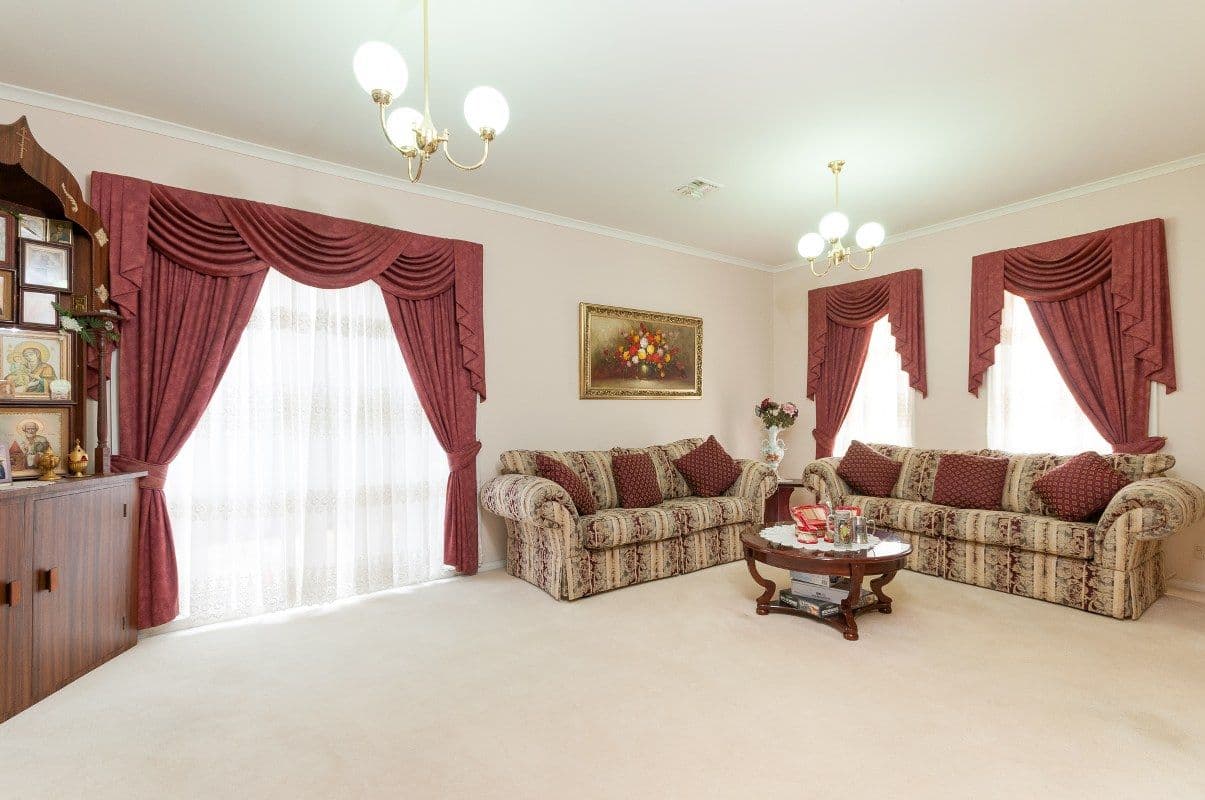 21 McKinley Drive, ROXBURGH PARK VIC 3064, Roxburgh Park - Thumbnail 2