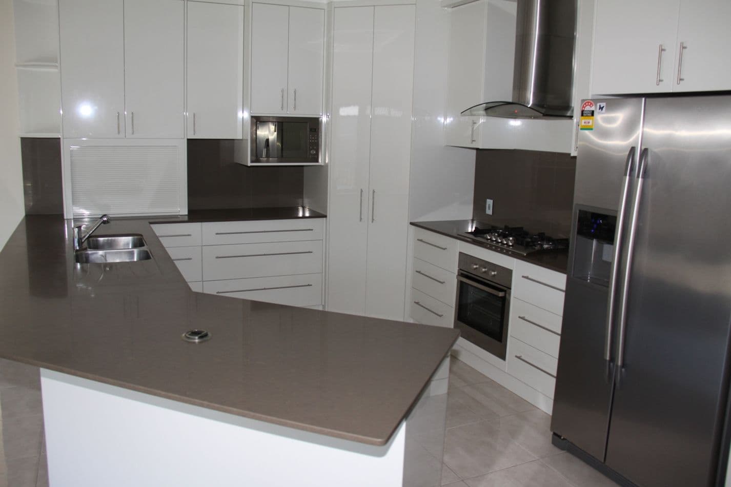 21 Longreach, TANNUM SANDS QLD 4680, Tannum Sands - Thumbnail 3