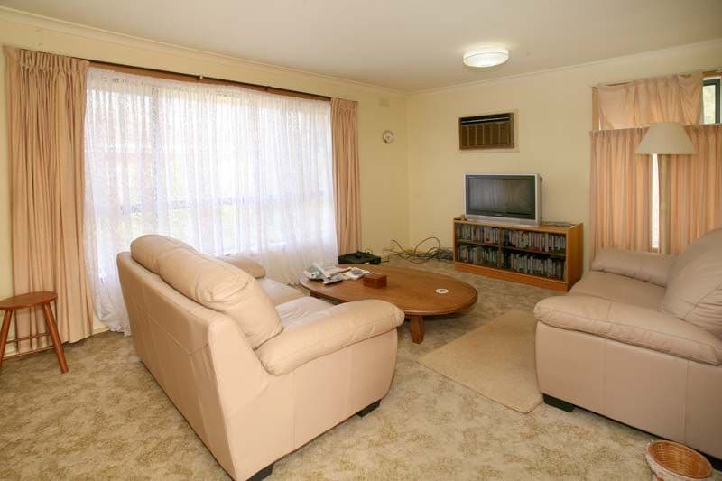 28 Earlwood Drive, WHEELERS HILL VIC 3150, Wheelers Hill - Thumbnail 3