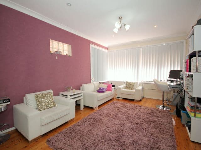 7 Hazel Street, GEORGES HALL NSW 2198, Georges Hall - Thumbnail 4