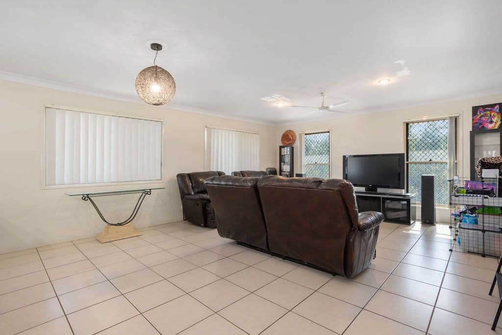 55 Emerald Crescent, Springfield QLD 4300, Springfield - Thumbnail 3