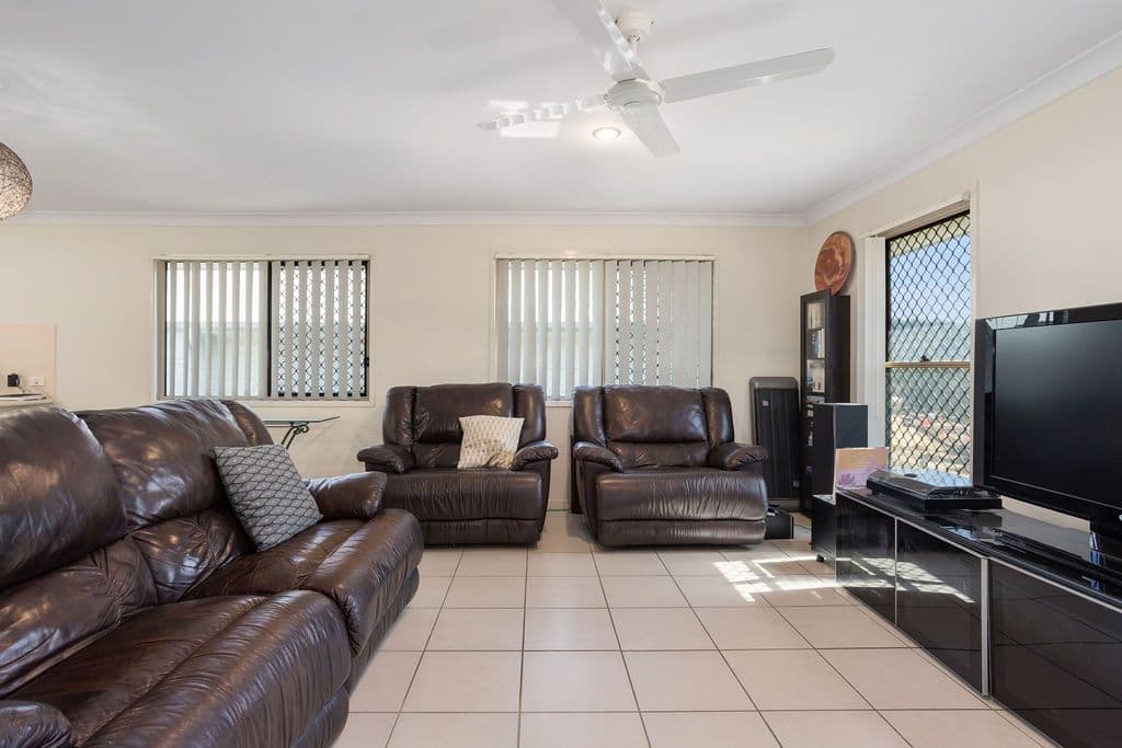 55 Emerald Crescent, Springfield QLD 4300, Springfield - Thumbnail 4